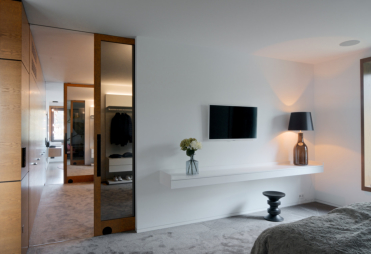 Schlafzimmer, Ankleide, Schiebetür, Sideboard - Steinert & Bitterling / Innenarchitektur, Volker Röhricht / Architekt, Peter Eichler / Fotos